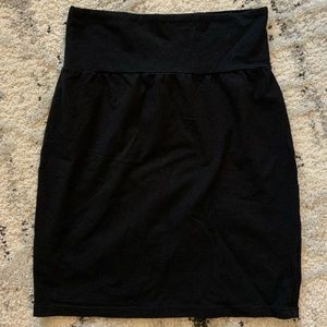 Aritzia Talula bodycon skirt